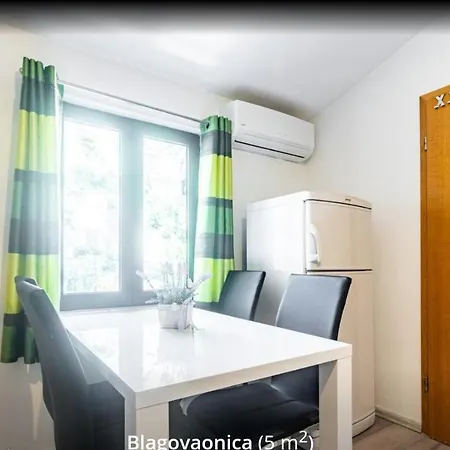 Apartmani Zaninovic Sveta Nedelja (Hvar)
