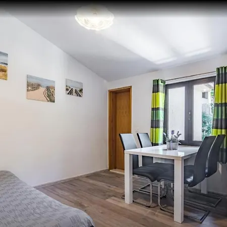 Apartment Apartmani Zaninovic Sveta Nedelja (Hvar)
