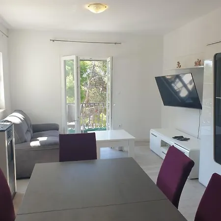 Apartment Apartmani Zaninovic Sveta Nedelja (Hvar)